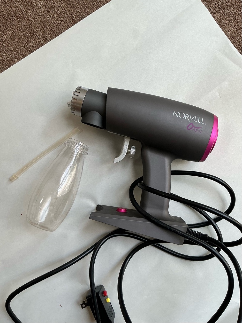 Norvell Oasis Portable Spray Tanning machine kit - Picture 2 of 10
